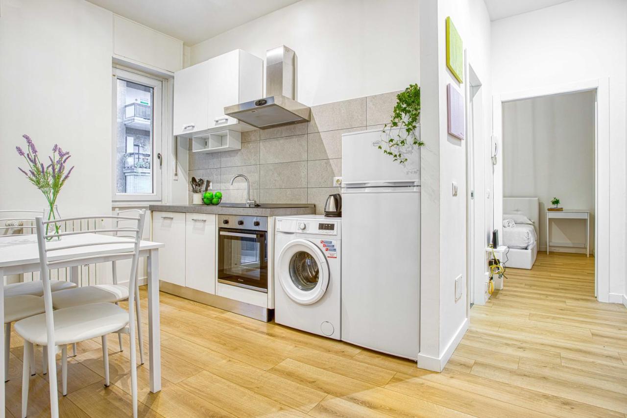Joivy Warm And Inviting Flat With Balcony Appartement Milaan Buitenkant foto